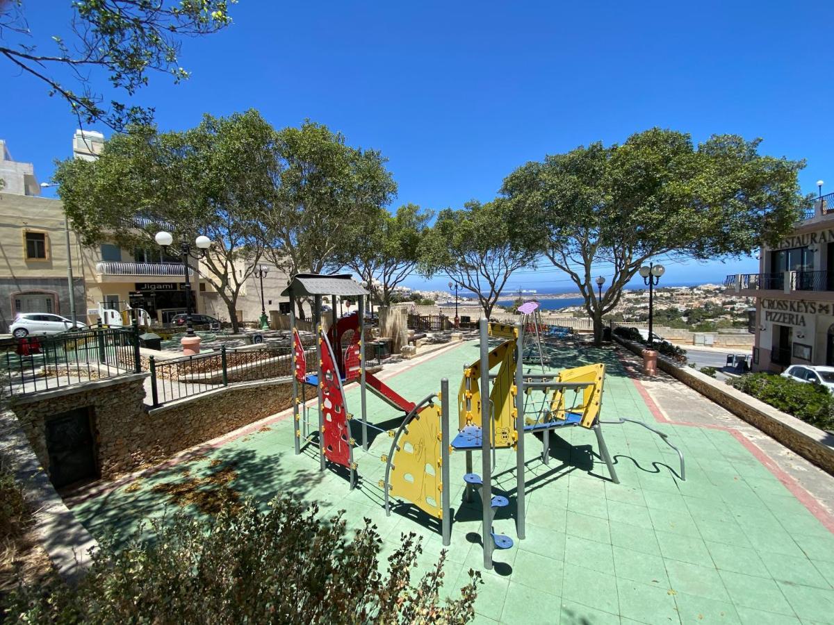 Sunshine Apartments Mellieha - Modern Three Bedroom Ground Floor Apartment With Yard Exterior photo